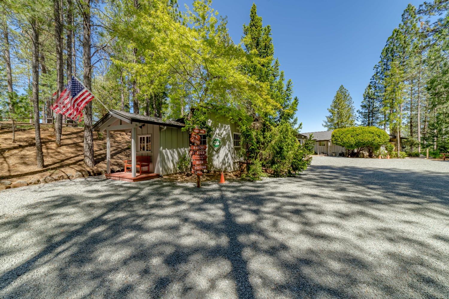 Detail Gallery Image 17 of 99 For 5860 Shoo Fly Rd, Placerville,  CA 95667 - 2 Beds | 2 Baths