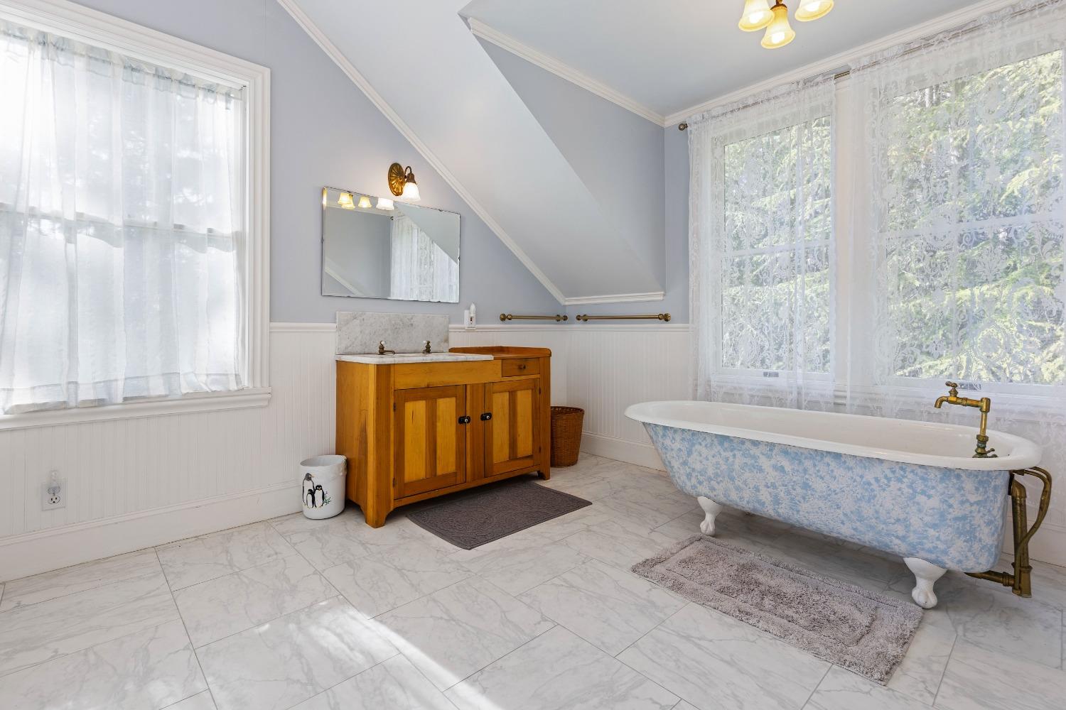 Detail Gallery Image 37 of 97 For 11417 Red Dog Rd, Nevada City,  CA 95959 - – Beds | – Baths