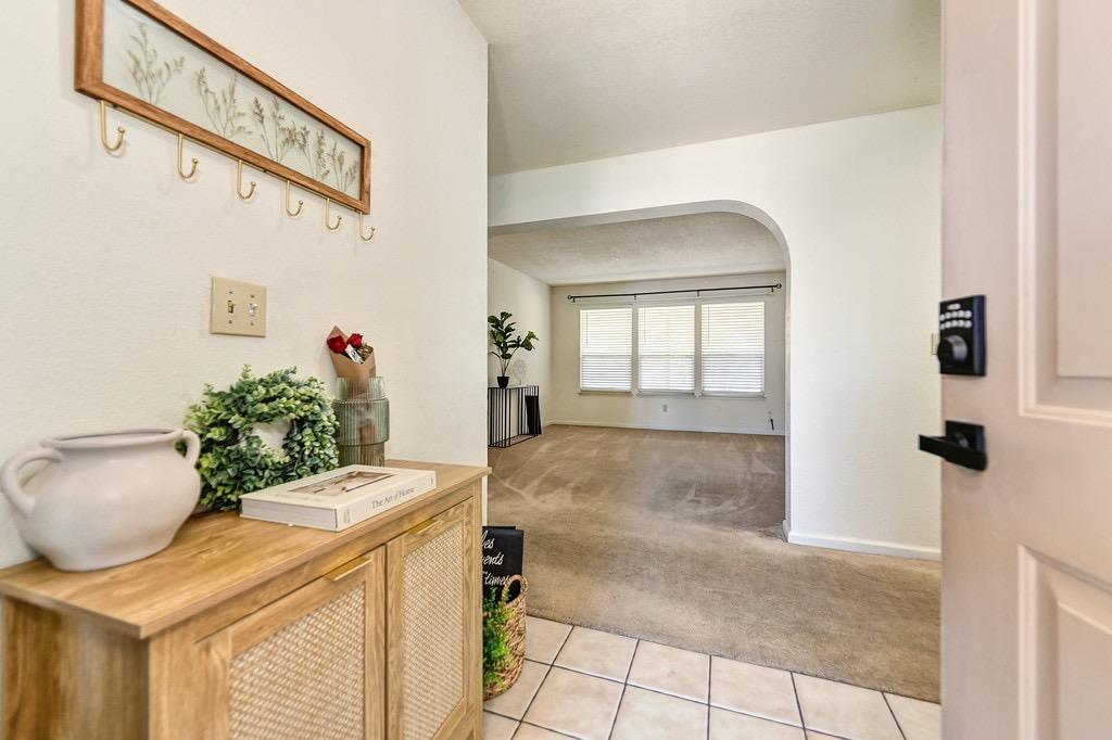 Detail Gallery Image 4 of 35 For 1145 Northridge Dr, Yuba City,  CA 95991 - 3 Beds | 2 Baths
