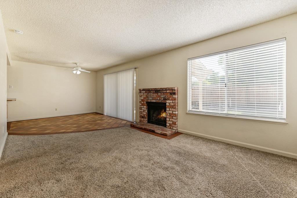 Detail Gallery Image 15 of 34 For 6037 Woodside Dr, Rocklin,  CA 95677 - 2 Beds | 1/1 Baths