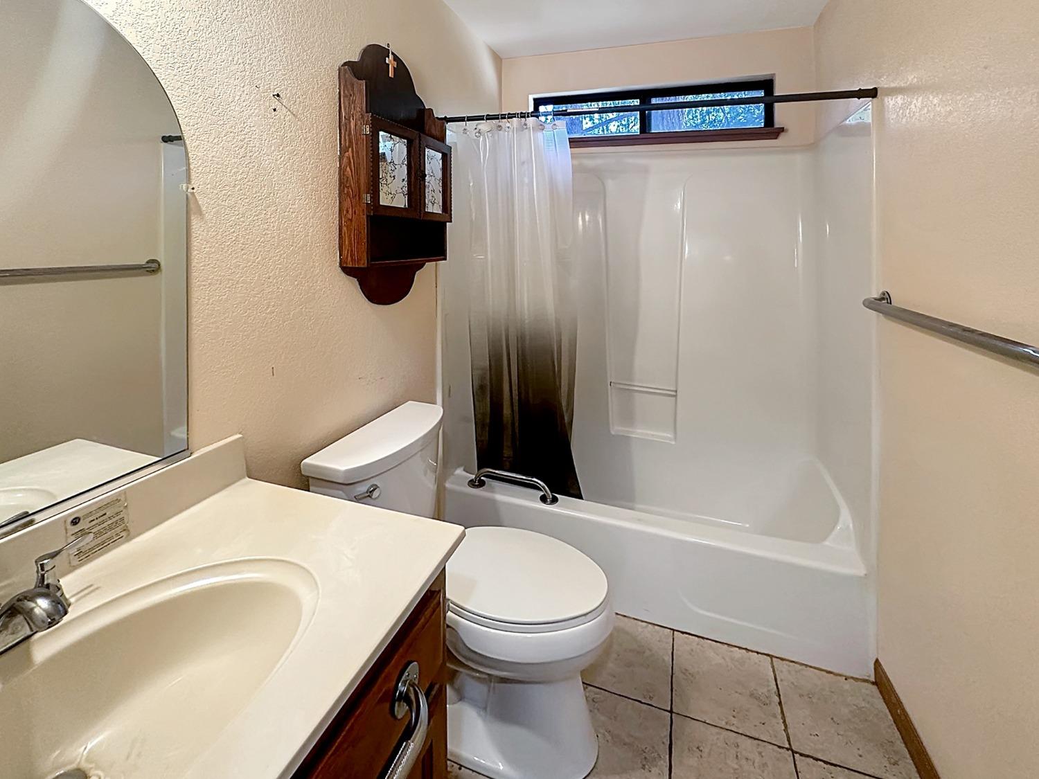 Detail Gallery Image 12 of 19 For 5143 Daly Ct, Foresthill,  CA 95631 - 3 Beds | 2 Baths
