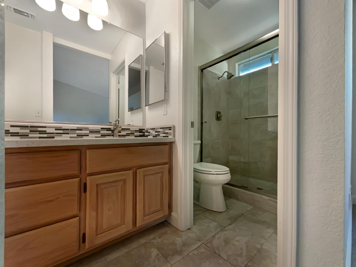 Detail Gallery Image 17 of 29 For 8567 Underhill Dr, Sacramento,  CA 95828 - 3 Beds | 2 Baths