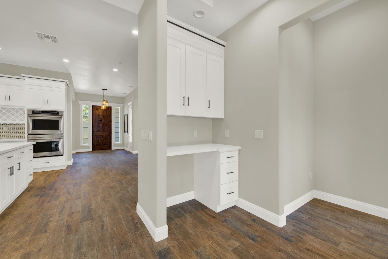 Detail Gallery Image 12 of 32 For 2608 Centennial Dr, Woodland,  CA 95776 - 3 Beds | 2 Baths