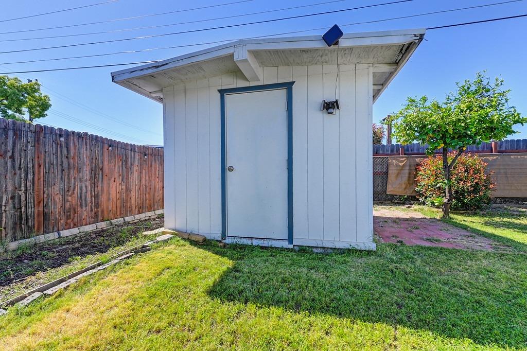Detail Gallery Image 35 of 37 For 1099 1st St, Lincoln,  CA 95648 - 3 Beds | 2 Baths