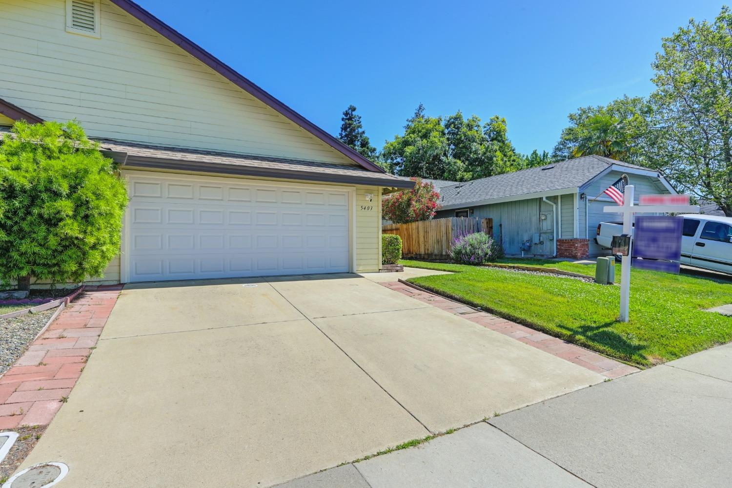 Detail Gallery Image 3 of 35 For 5403 Sitka Ct, Elk Grove,  CA 95758 - 2 Beds | 2 Baths