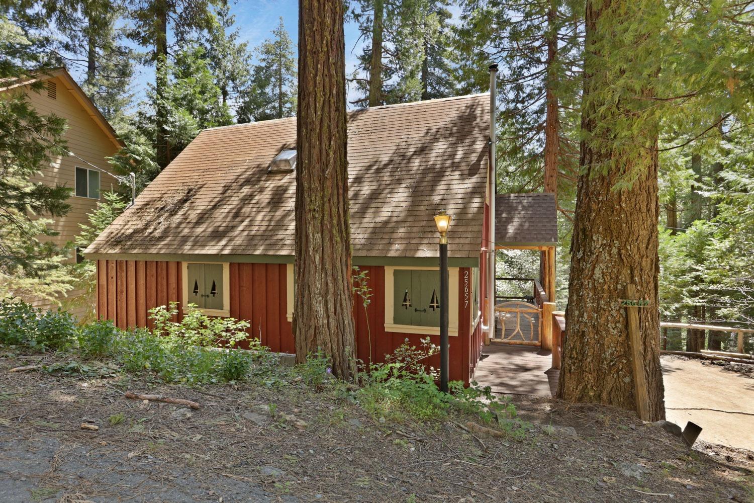 Detail Gallery Image 5 of 51 For 25657 Long Barn Sugar Pine Rd, Long Barn,  CA 95335 - 2 Beds | 1 Baths