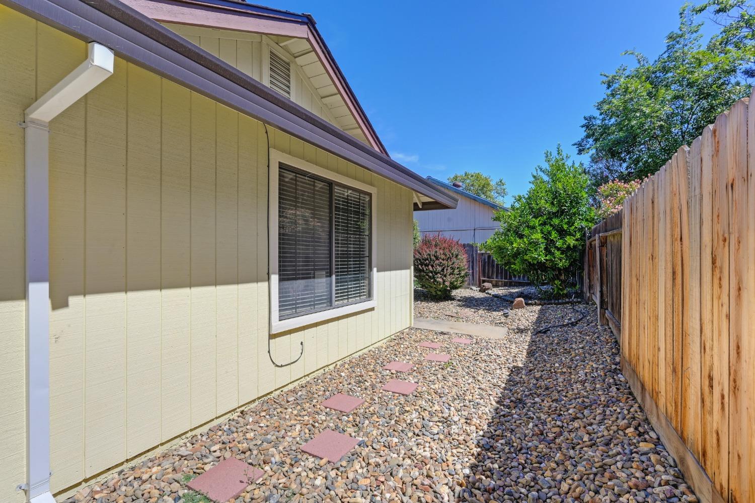 Detail Gallery Image 30 of 35 For 5403 Sitka Ct, Elk Grove,  CA 95758 - 2 Beds | 2 Baths