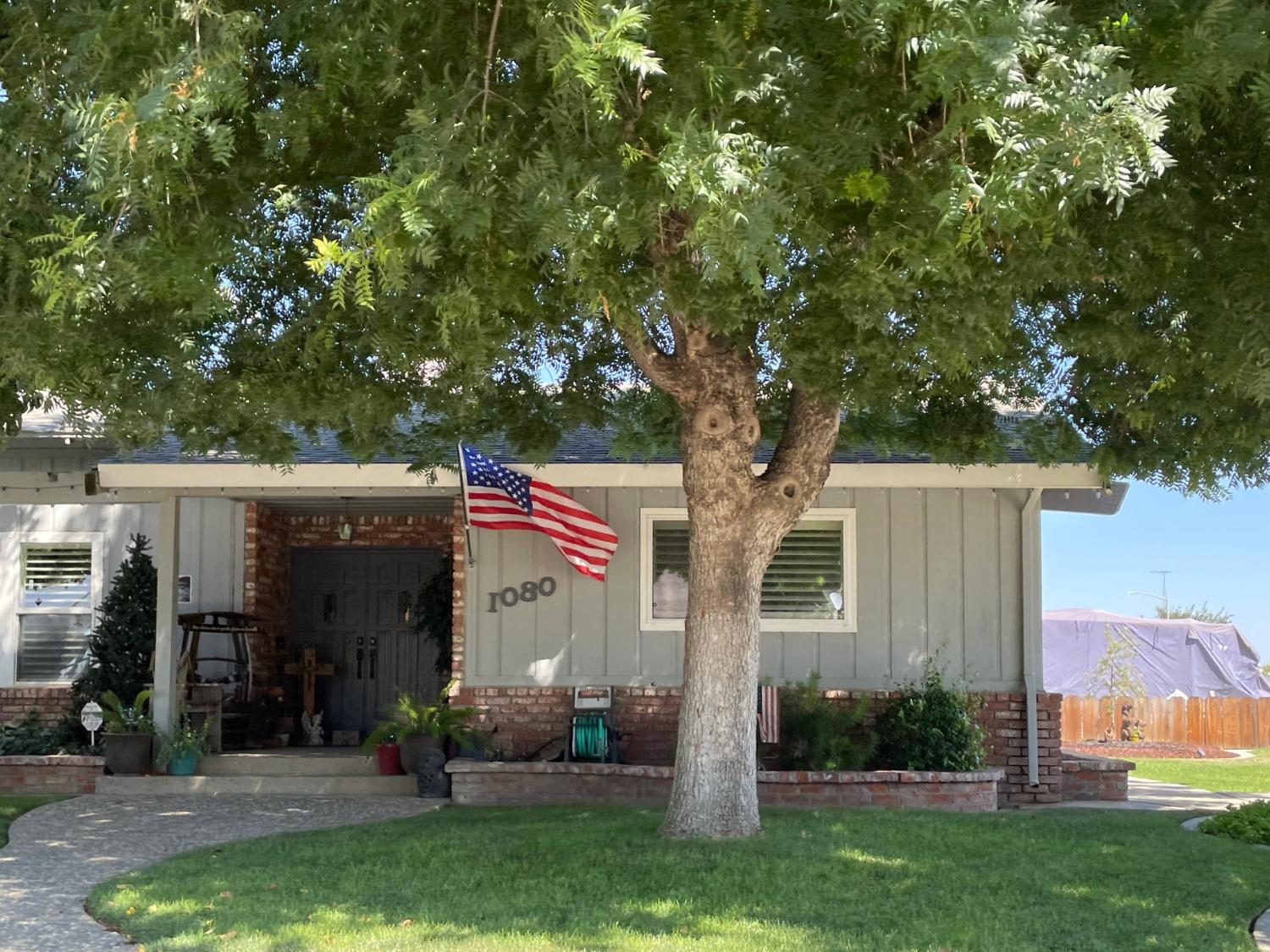 Steele Avenue, Gustine, California image 2