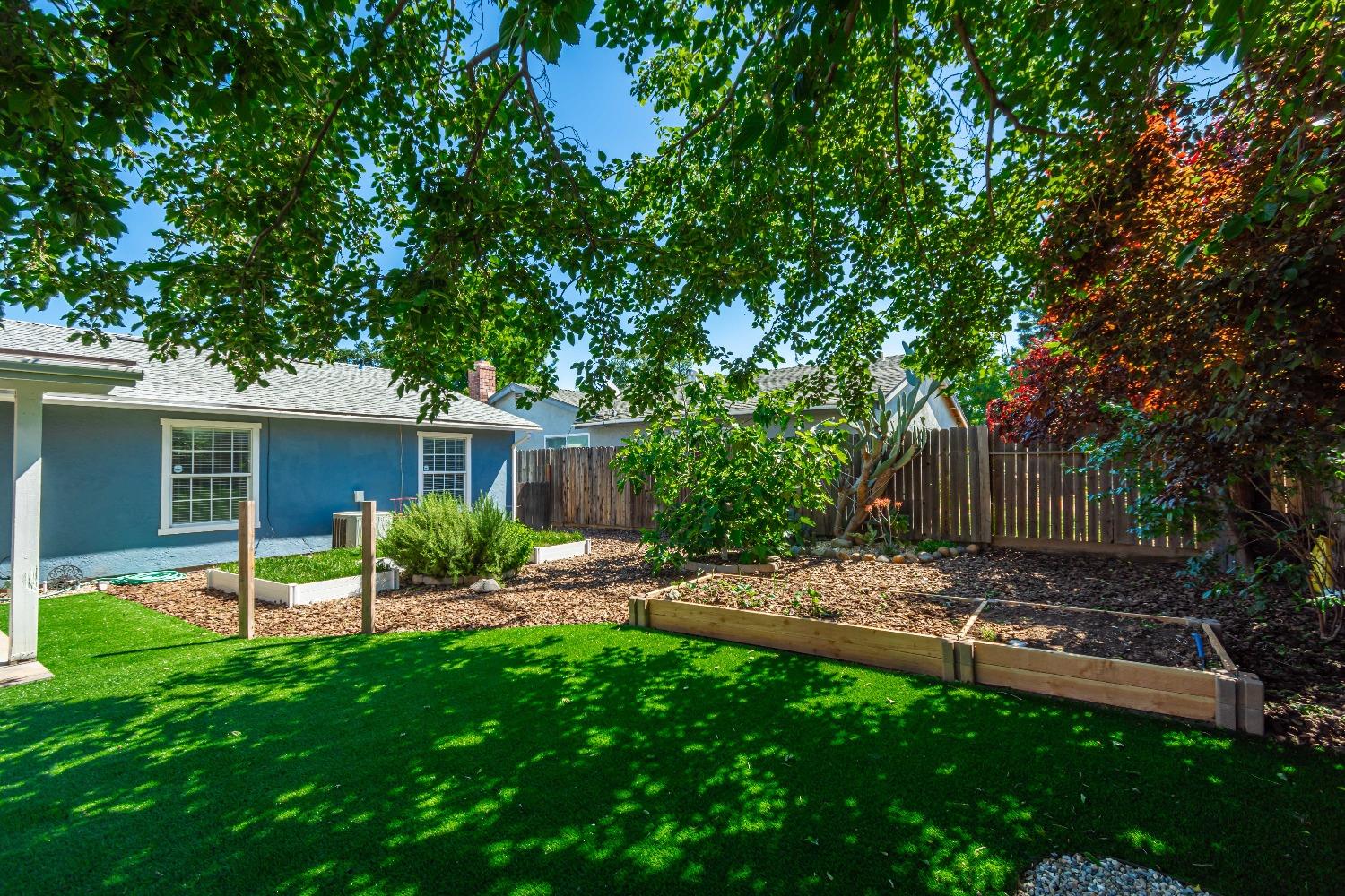 Detail Gallery Image 45 of 48 For 7832 Beaupre Way, Citrus Heights,  CA 95610 - 3 Beds | 2 Baths