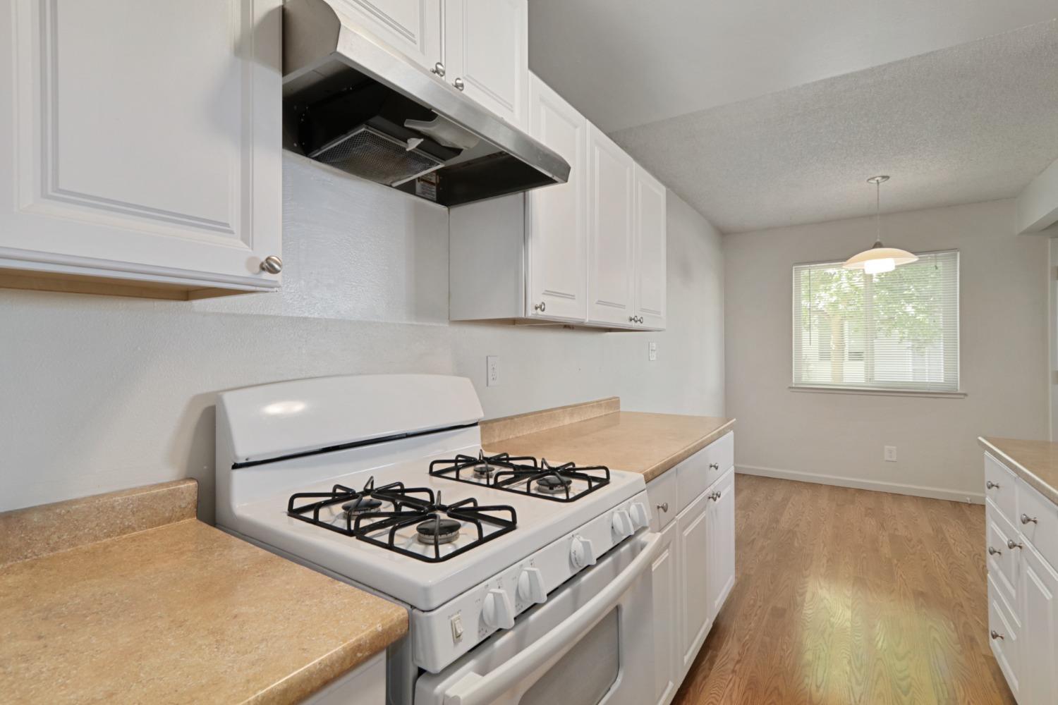 Detail Gallery Image 18 of 32 For 2720 Pole Line Rd #2,  Davis,  CA 95618 - 2 Beds | 1 Baths