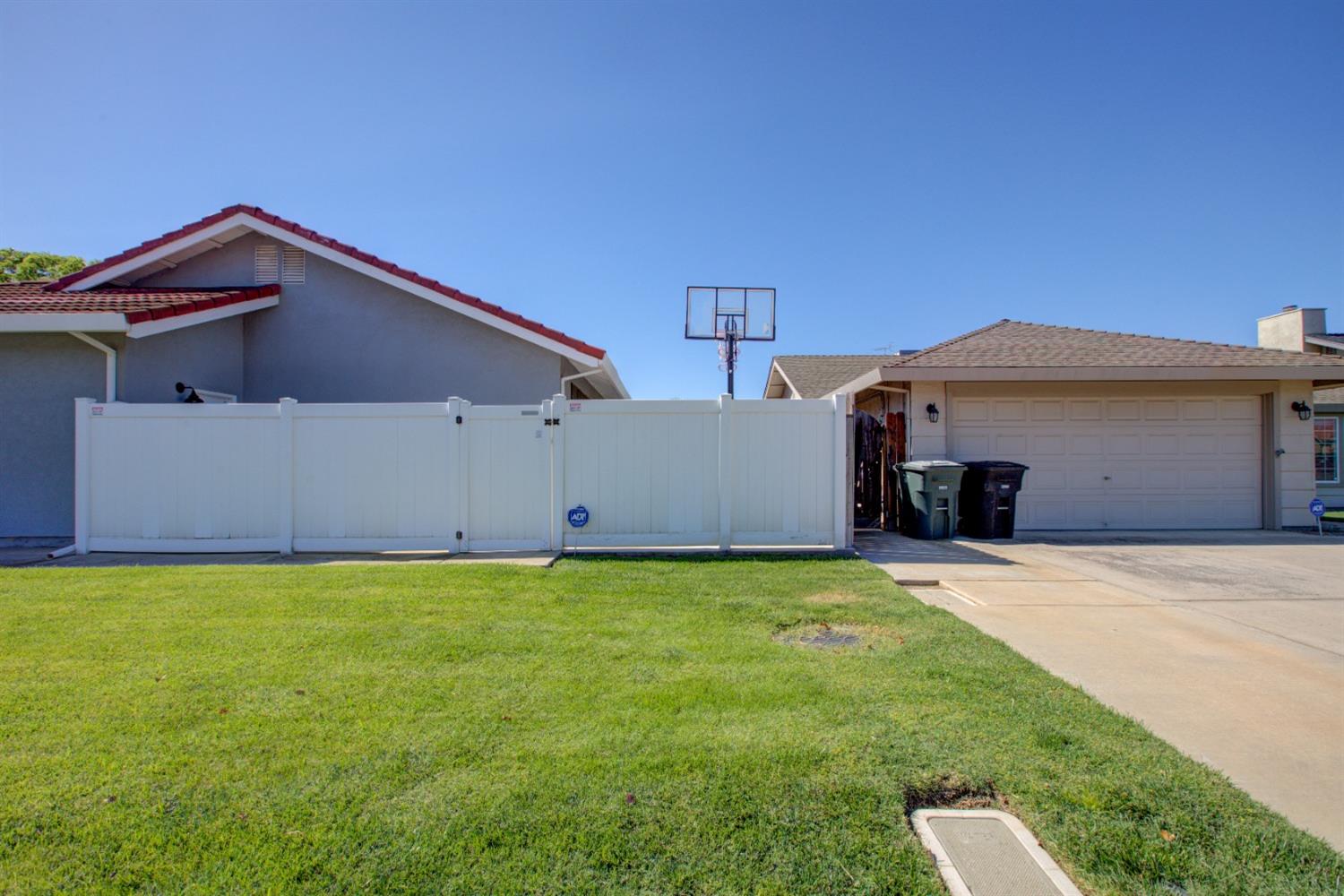 Portia Way, Hughson, California image 31