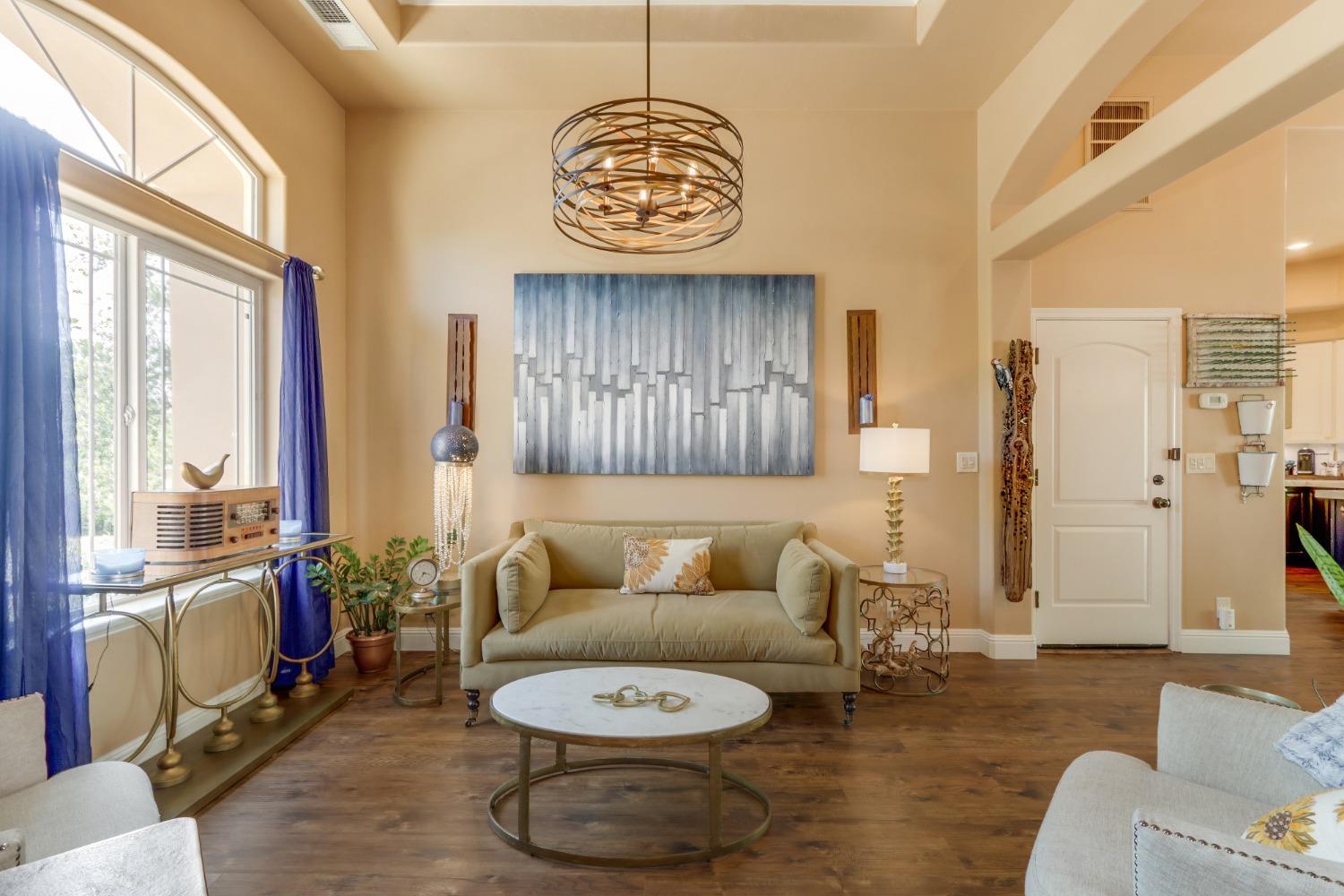 Detail Gallery Image 12 of 69 For 7025 English Colony Way, Penryn,  CA 95663 - 4 Beds | 2 Baths