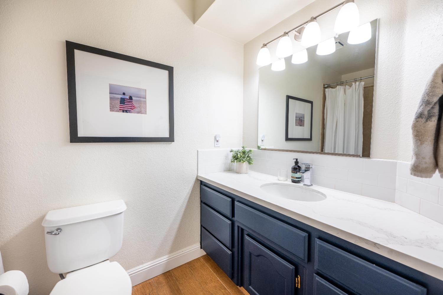 Detail Gallery Image 11 of 19 For 418 Chaffee Ln, Waterford,  CA 95386 - 3 Beds | 2 Baths