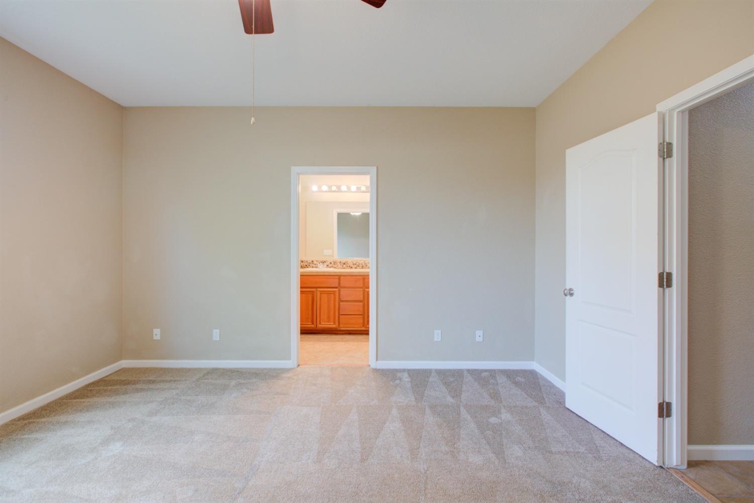 Detail Gallery Image 4 of 48 For 749 Newton Ct, Merced,  CA 95348 - 4 Beds | 2 Baths