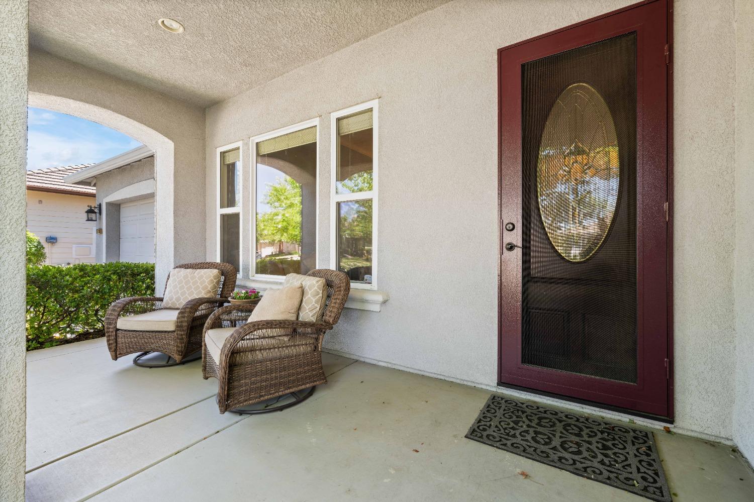 Detail Gallery Image 4 of 86 For 2738 Aspen Valley Ln, Sacramento,  CA 95835 - 3 Beds | 2 Baths