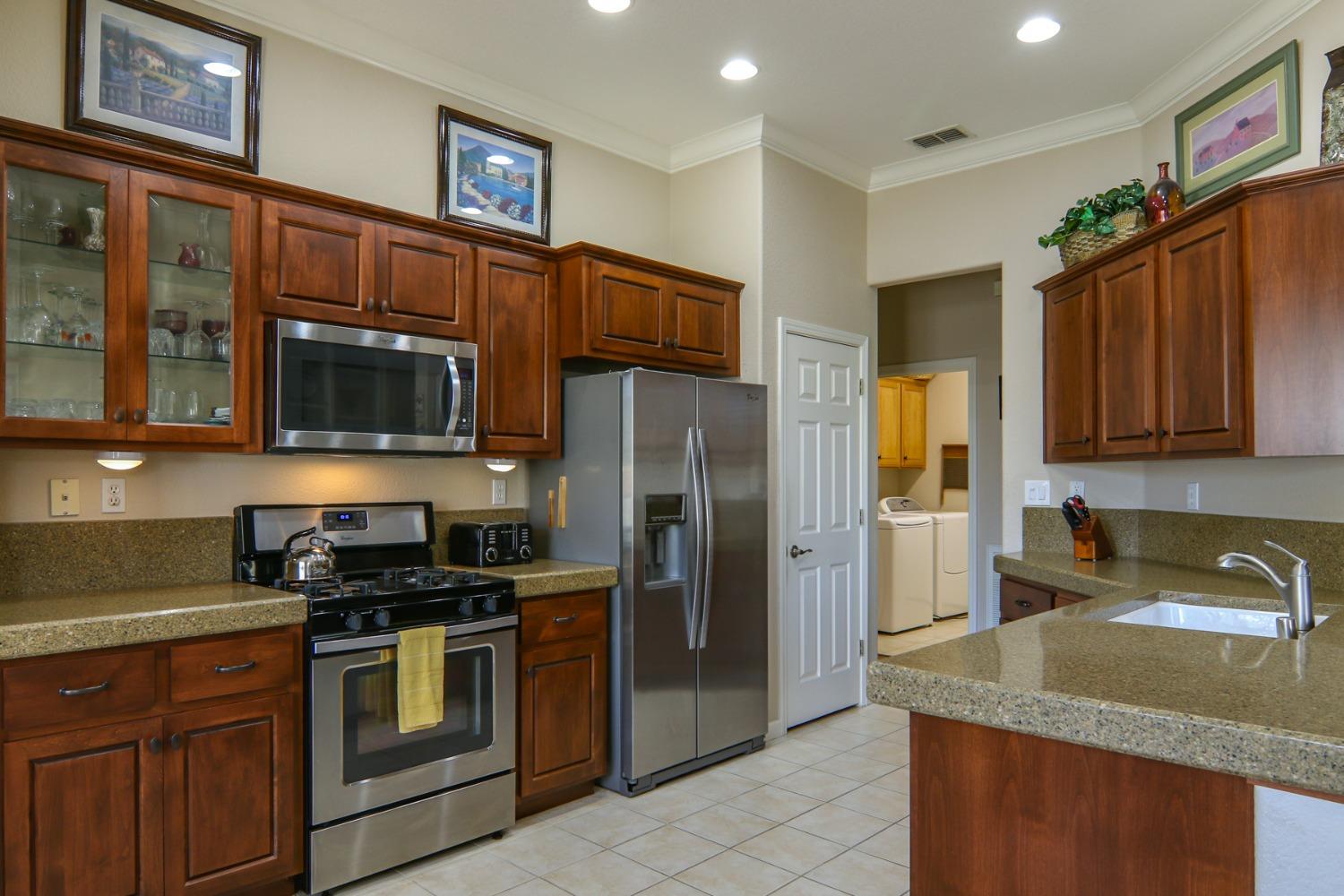 Detail Gallery Image 16 of 35 For 3123 Clarkson Dr, Rocklin,  CA 95765 - 2 Beds | 2 Baths