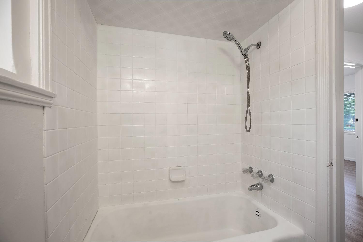 Detail Gallery Image 24 of 43 For 1017 Bewley Ave, Modesto,  CA 95351 - 3 Beds | 1 Baths