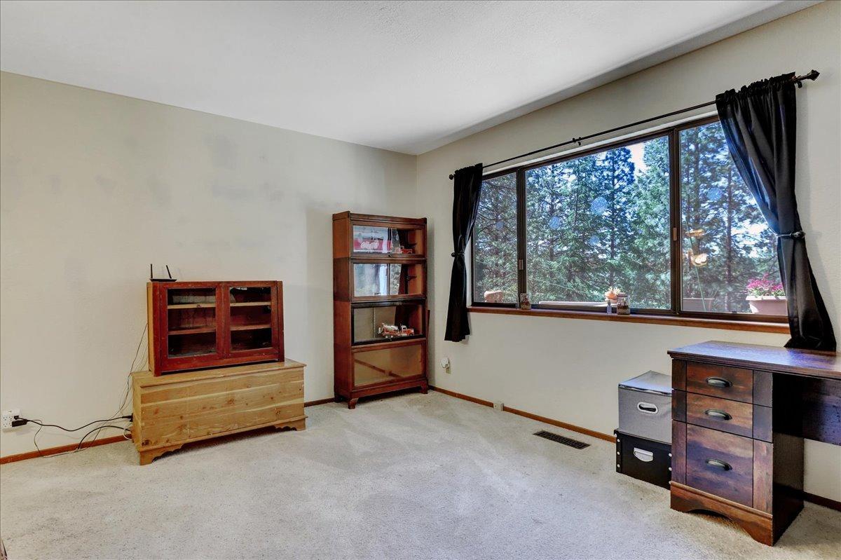Detail Gallery Image 25 of 70 For 11022 Juanita Ct, Grass Valley,  CA 95949 - 2 Beds | 2/1 Baths