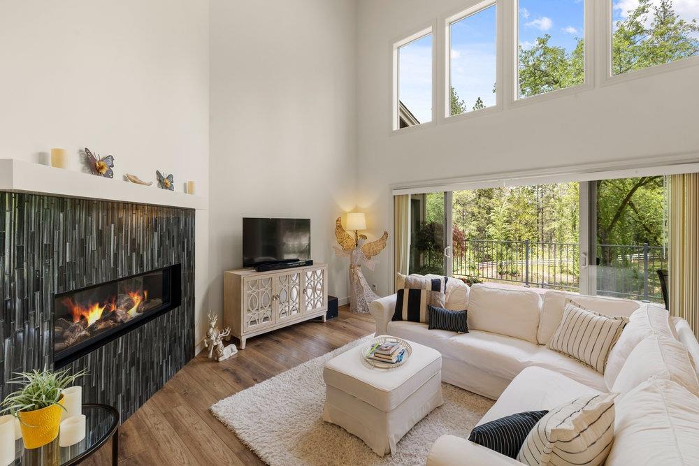 Detail Gallery Image 6 of 40 For 14310 Timm Ln, Nevada City,  CA 95959 - 2 Beds | 2 Baths