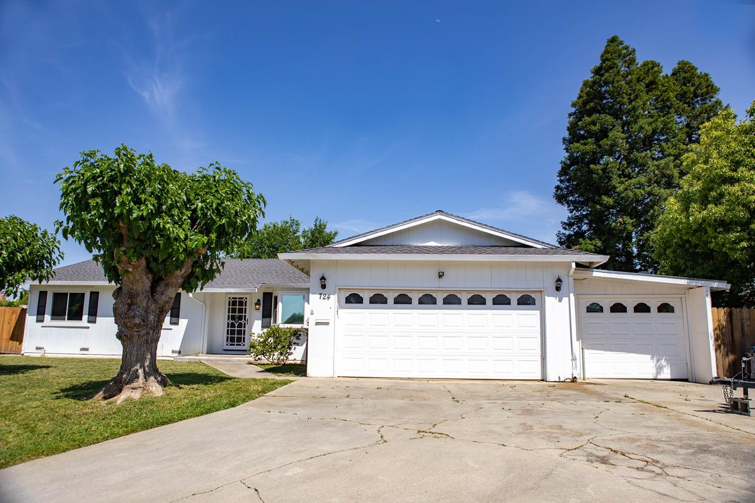 Elder Court, Yuba City, California image 3