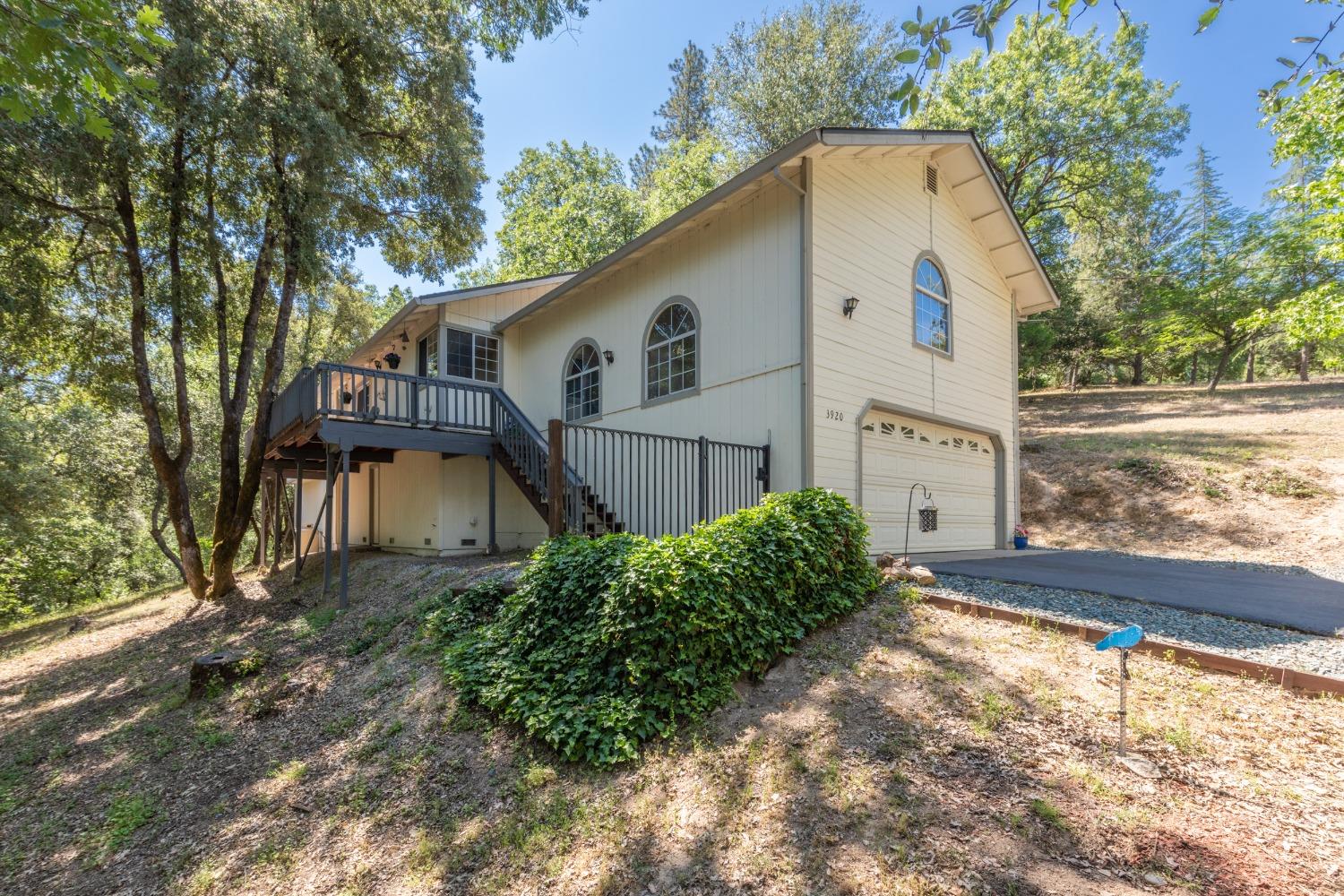 Detail Gallery Image 1 of 32 For 3920 Kieber Way, Placerville,  CA 95667 - 3 Beds | 2 Baths