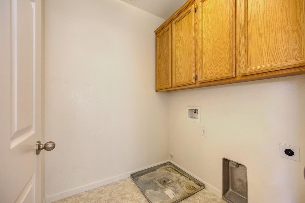 Detail Gallery Image 18 of 21 For 3066 Torland St, Sacramento,  CA 95833 - 3 Beds | 2/1 Baths