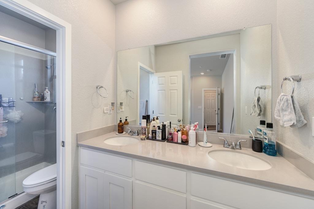 Detail Gallery Image 9 of 15 For 4128 Gossamer St, Roseville,  CA 95747 - 3 Beds | 2 Baths