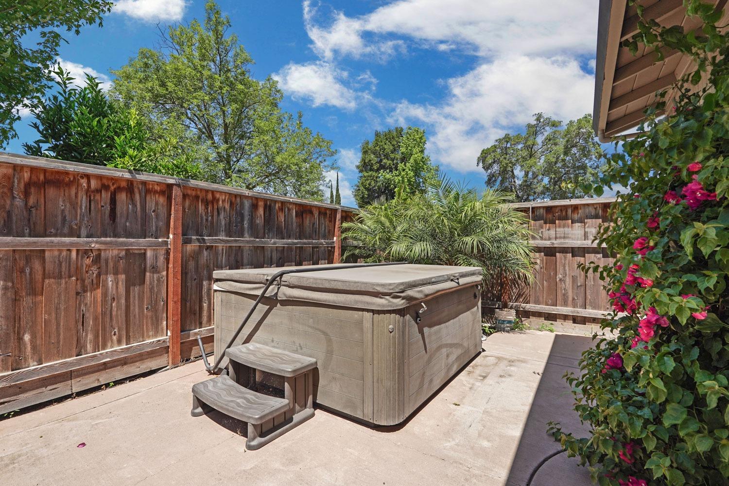 Detail Gallery Image 31 of 41 For 3201 Five Mile Dr, Stockton,  CA 95219 - 3 Beds | 2 Baths