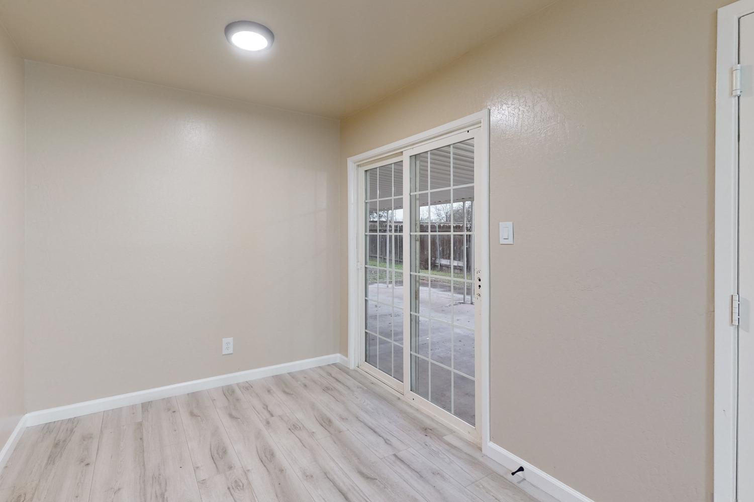 Detail Gallery Image 9 of 34 For 4382 Twain Dr, Olivehurst,  CA 95961 - 3 Beds | 1 Baths