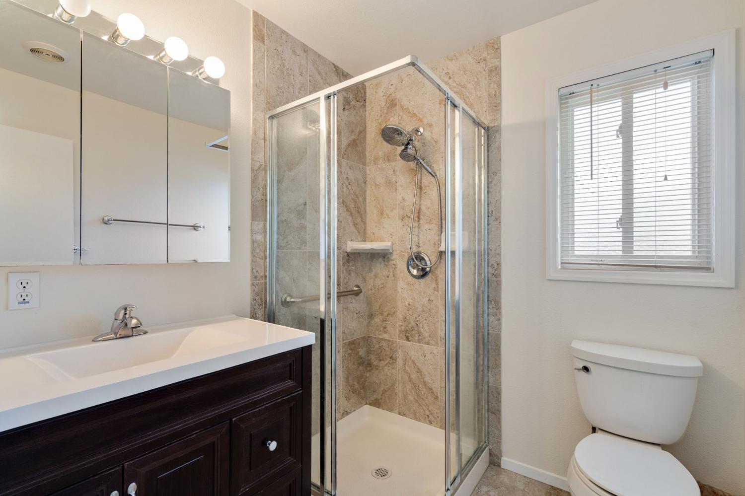 Detail Gallery Image 16 of 25 For 6367 Markley Way, Carmichael,  CA 95608 - 3 Beds | 2 Baths