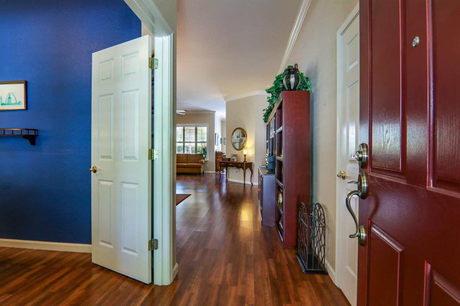 Detail Gallery Image 4 of 35 For 3123 Clarkson Dr, Rocklin,  CA 95765 - 2 Beds | 2 Baths