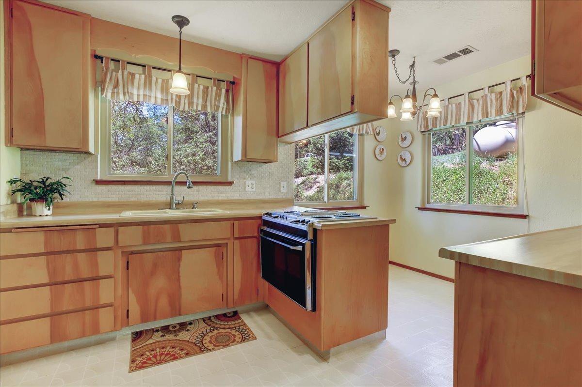 Detail Gallery Image 35 of 99 For 11494 Bitney Springs Rd, Nevada City,  CA 95959 - 3 Beds | 2 Baths