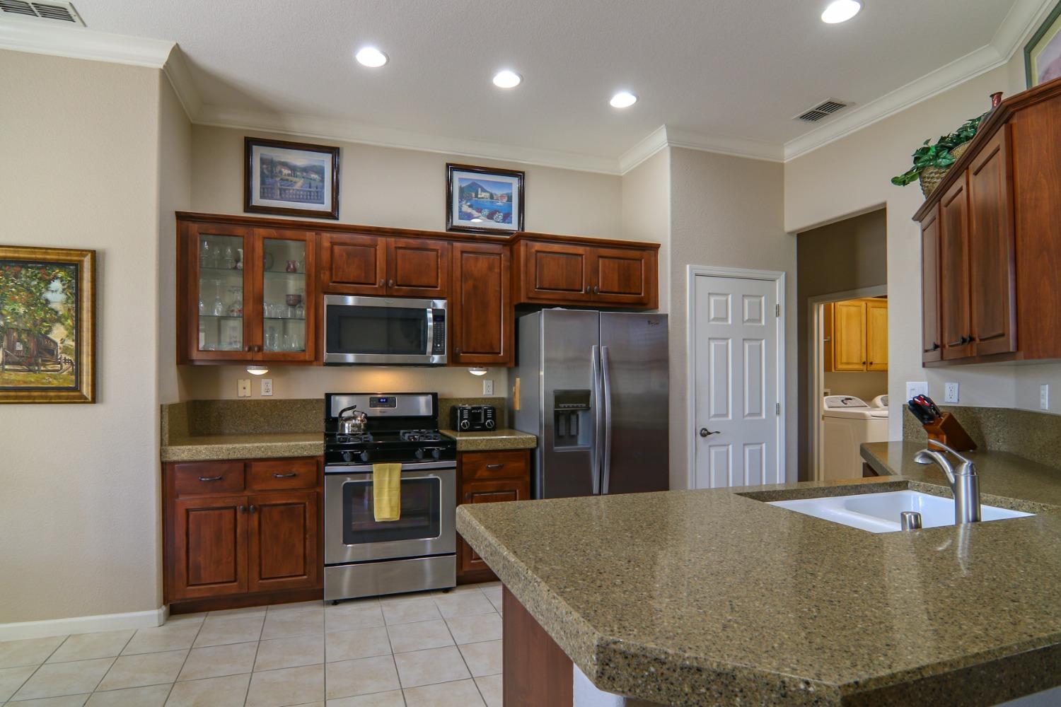 Detail Gallery Image 18 of 35 For 3123 Clarkson Dr, Rocklin,  CA 95765 - 2 Beds | 2 Baths