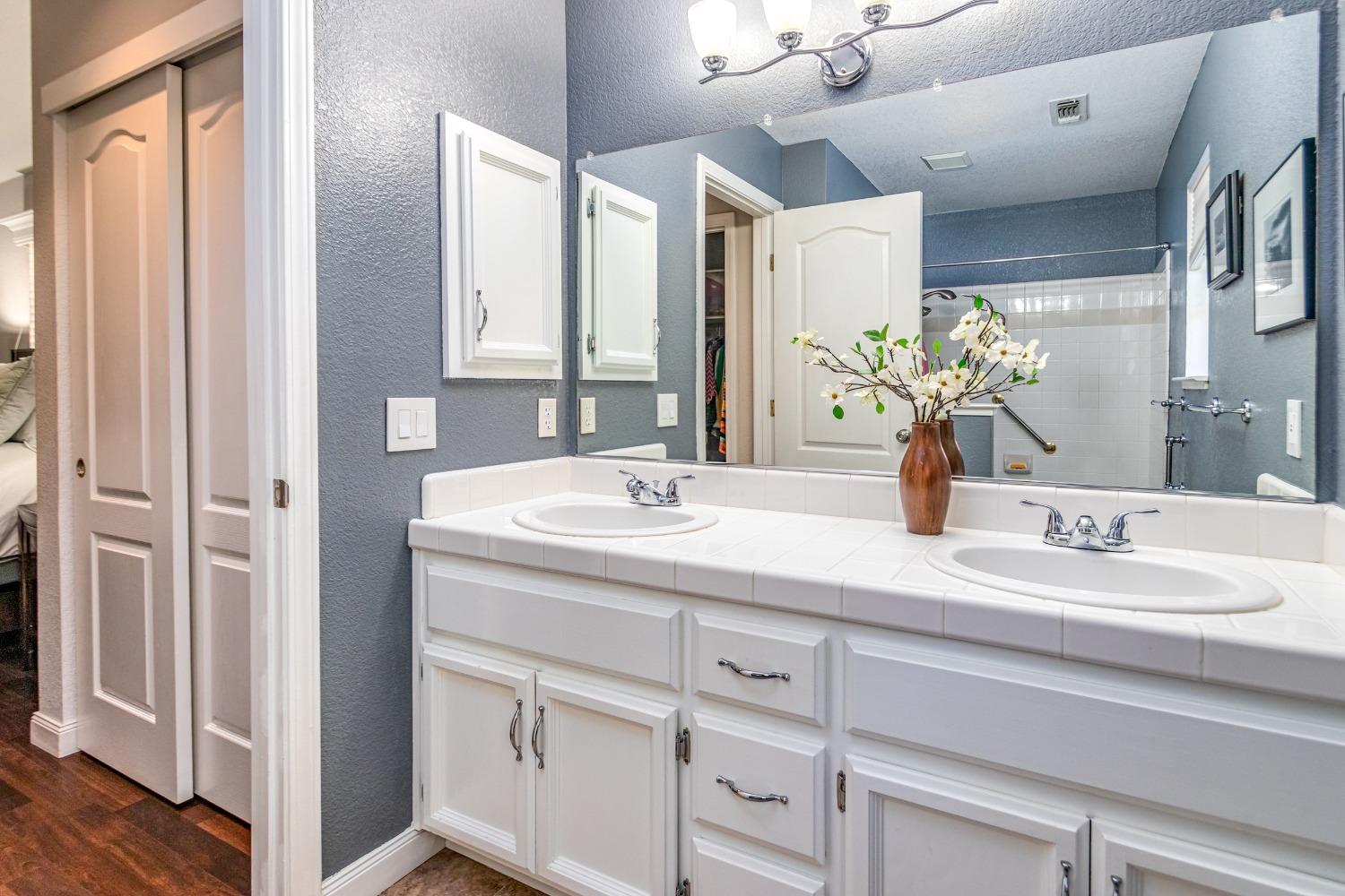 Detail Gallery Image 14 of 21 For 6705 Palmtree, Fair Oaks,  CA 95628 - 3 Beds | 2 Baths