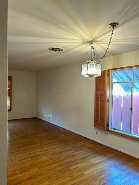 Detail Gallery Image 8 of 22 For 511 E 7th St, Stockton,  CA 95206 - 3 Beds | 1/1 Baths
