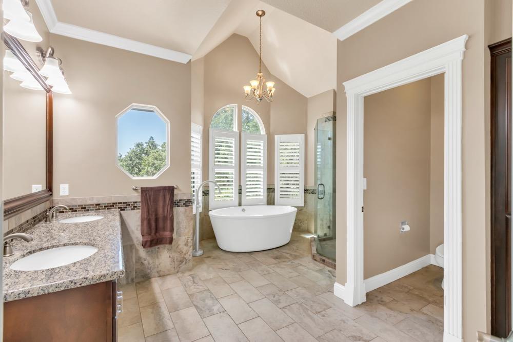 Detail Gallery Image 39 of 55 For 167 Lost Creek Dr, Folsom,  CA 95630 - 5 Beds | 3/1 Baths