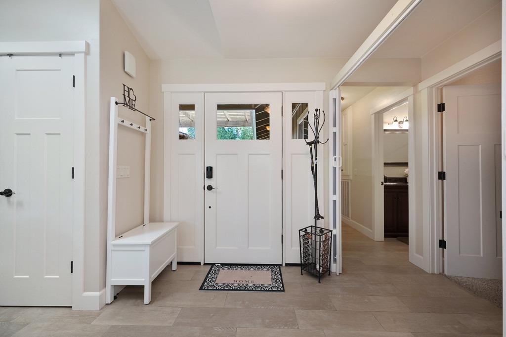 Detail Gallery Image 8 of 64 For 12393 Torrey Pines Dr, Auburn,  CA 95602 - 3 Beds | 2/1 Baths