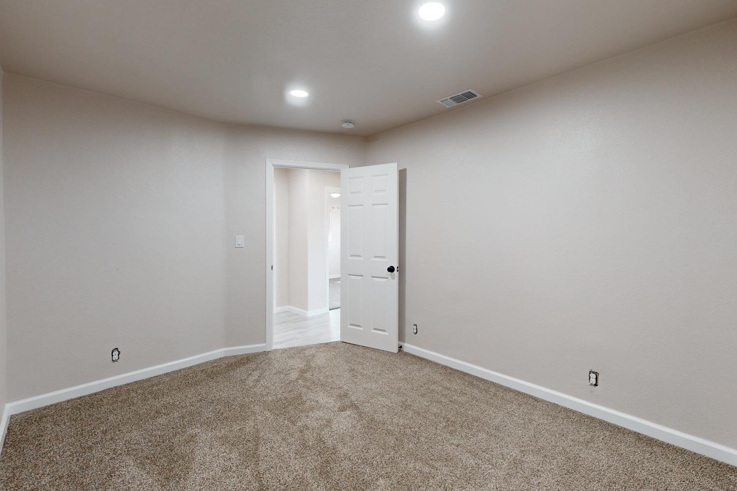 Detail Gallery Image 45 of 57 For 4662 Fleming Way, Olivehurst,  CA 95961 - 3 Beds | 1 Baths