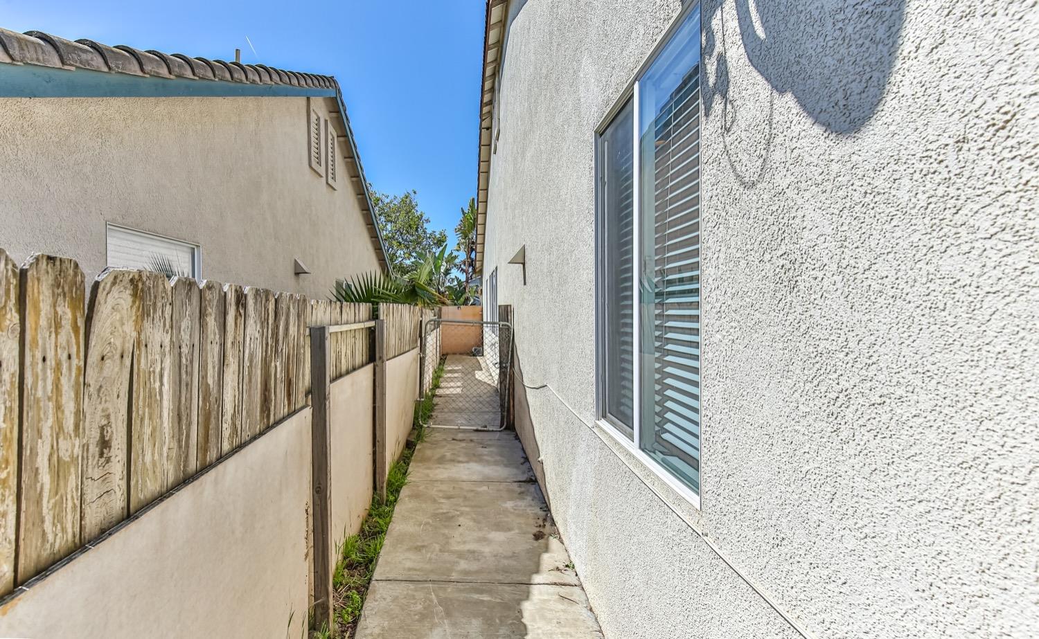 Detail Gallery Image 62 of 75 For 2463 Briarcliff Dr, Stockton,  CA 95206 - 3 Beds | 2 Baths