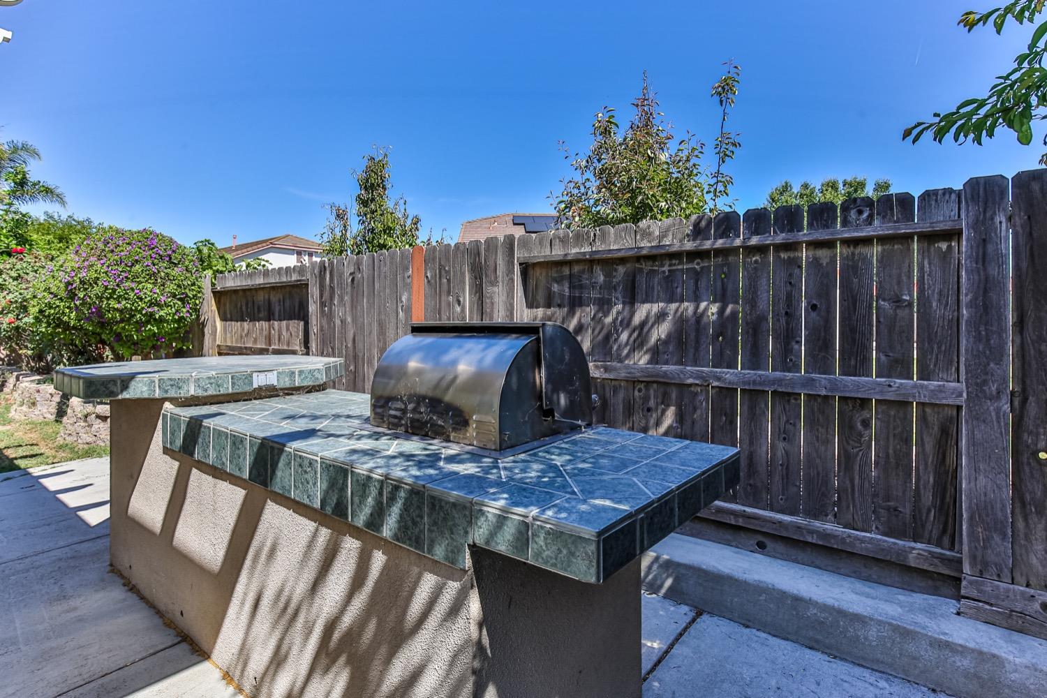Detail Gallery Image 64 of 75 For 2463 Briarcliff Dr, Stockton,  CA 95206 - 3 Beds | 2 Baths