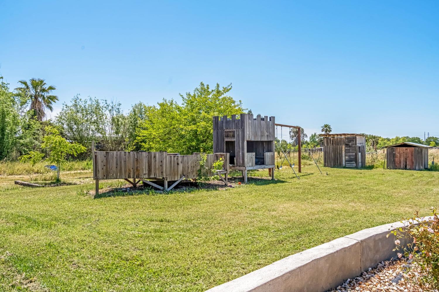 Detail Gallery Image 28 of 65 For 5939 W 6th St, Rio Linda,  CA 95673 - 7 Beds | 5 Baths