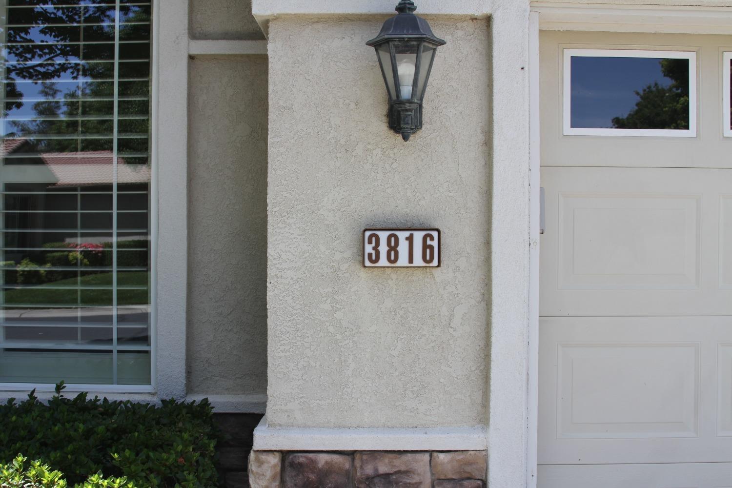 Detail Gallery Image 2 of 28 For 3816 Coldwater Dr, Rocklin,  CA 95765 - 3 Beds | 2 Baths