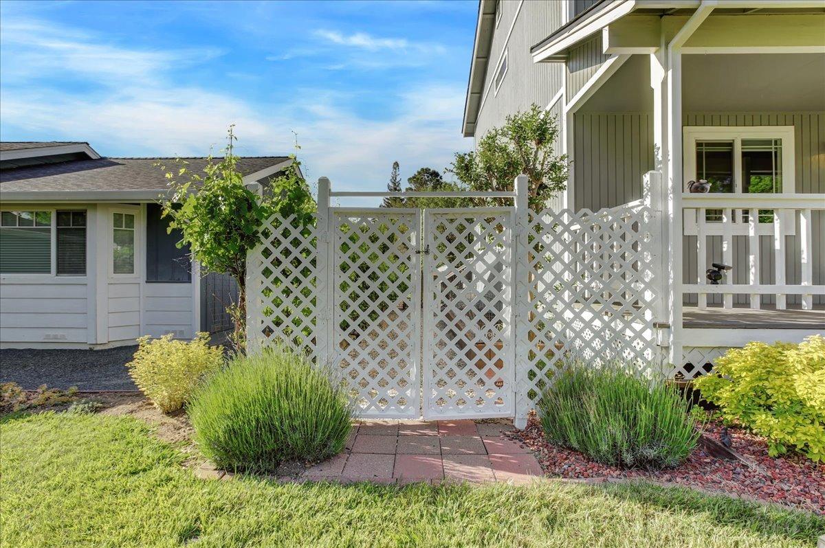Detail Gallery Image 73 of 80 For 10934 Woodchuck Ct, Penn Valley,  CA 95946 - 3 Beds | 2/1 Baths