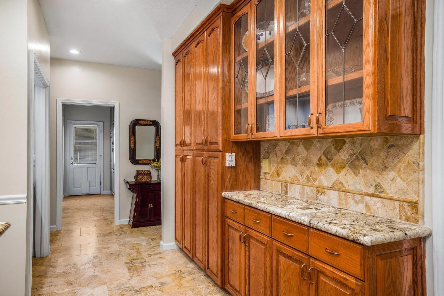 Detail Gallery Image 19 of 50 For 2304 Grenoble Dr, Lodi,  CA 95242 - 3 Beds | 2/1 Baths