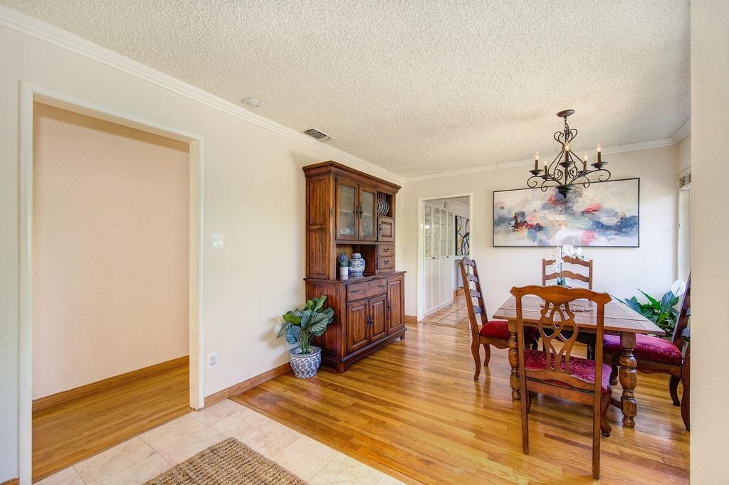 Detail Gallery Image 21 of 78 For 5450 Gibbons Dr, Carmichael,  CA 95608 - 3 Beds | 2 Baths