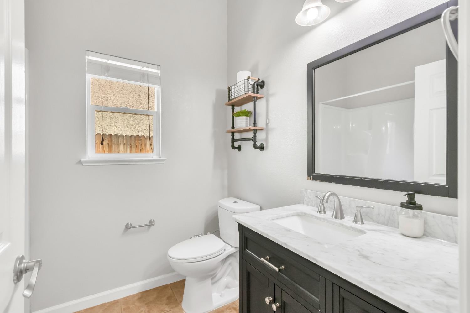 Detail Gallery Image 19 of 36 For 2330 Cashaw Way, Sacramento,  CA 95834 - 3 Beds | 2 Baths