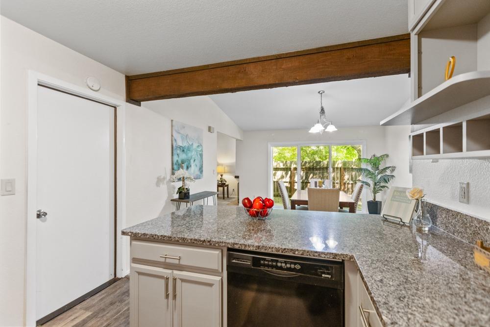Detail Gallery Image 13 of 29 For 1650 Tourney Way, Sacramento,  CA 95833 - 2 Beds | 2 Baths