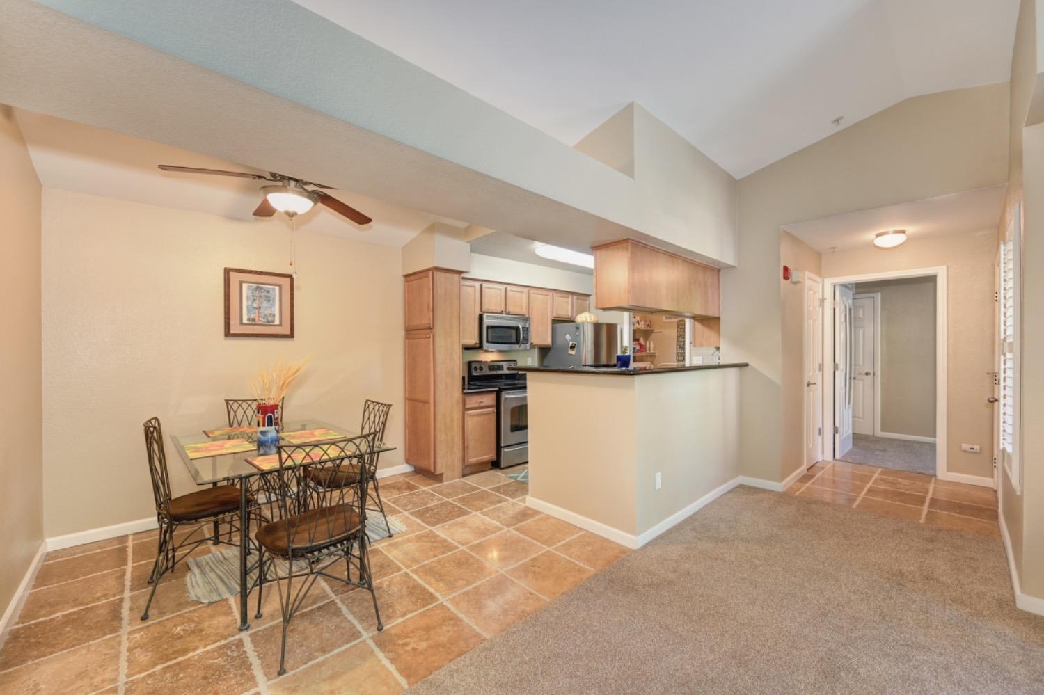 Detail Gallery Image 6 of 39 For 885 Halidon Way #622,  Folsom,  CA 95630 - 2 Beds | 2 Baths