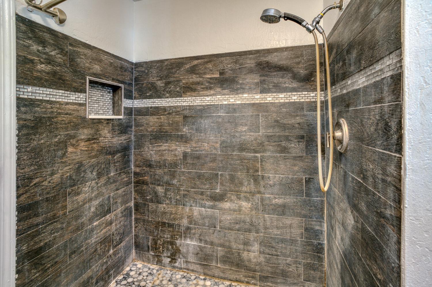 Detail Gallery Image 18 of 58 For 19500 Moroni Ln, Grass Valley,  CA 95949 - 3 Beds | 1/1 Baths