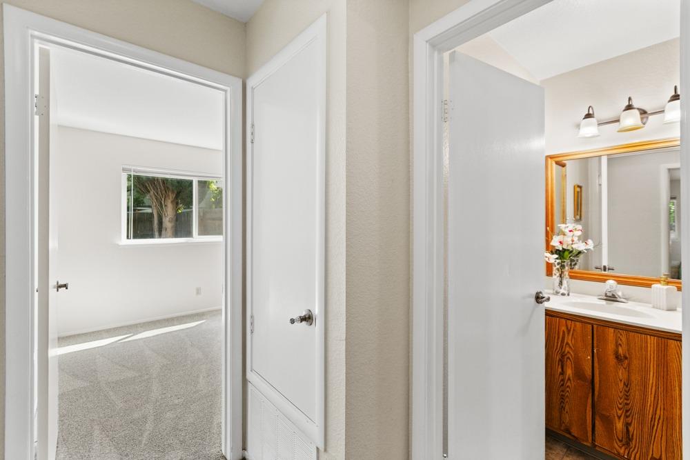 Detail Gallery Image 16 of 29 For 1650 Tourney Way, Sacramento,  CA 95833 - 2 Beds | 2 Baths
